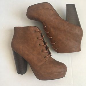 Candies platform boots